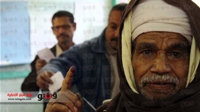 مسن يطلب التصويت بدلا من زوجته بميت عقبة خوفًا من الغرامة