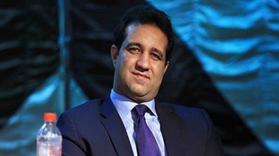 أحمد مرتضى يتعهد بصرف مستحقات عيد عبد الملك