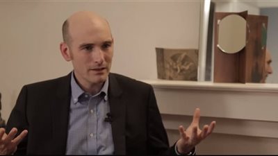 رهينة سابق لدى «داعش» يتعرف على صورة أحد مفجري مطار بروكسل