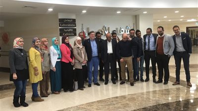 وفد الجامعة البريطانية يزور مستشفى الأورمان بالأقصر