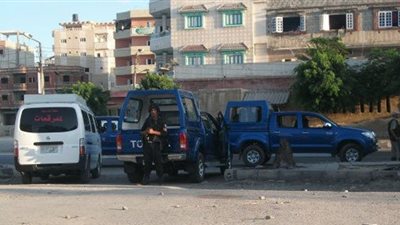 ضبط عاطلين بحوزتهما سلاح نارى و10 لفافات بانجو فى المنوفية