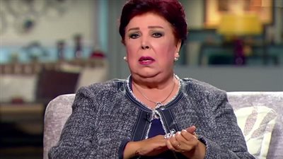 رجاء الجداوي بعد مدحها عمرو يوسف: «أوعى تتغر»