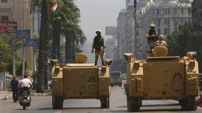 قوات الجيش تواصل إغلاق كافة محاور 