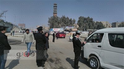 بالصور.. استمرار الحملات المرورية بكل المحاور لتحقيق الانضباط