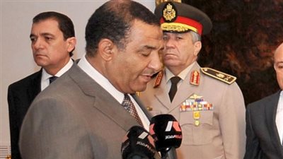 محافظ سوهاج يُشارك الأقباط فى 