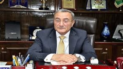 محافظ القليوبية يضبط 21 سيارة تسير عكس الاتجاه