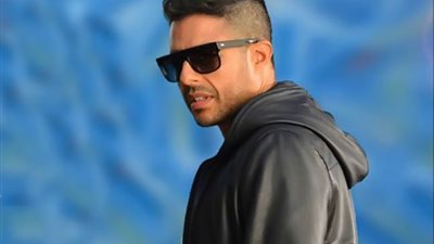 محمد حماقي ينشر صورة من شواطئ إيطاليا عبر «إنستجرام»