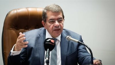 وزير المالية: الانشغال بالموازنة وراء تأجيل زيارة بعثة النقد الدولي