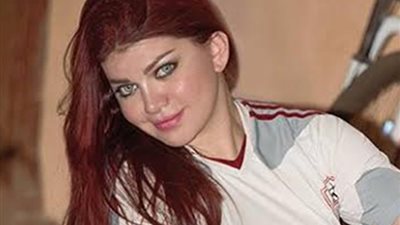 ياسمين الخطيب ساخرة من هزيمة الأهلي كأس مصر: «سيظلوا أوفياء»