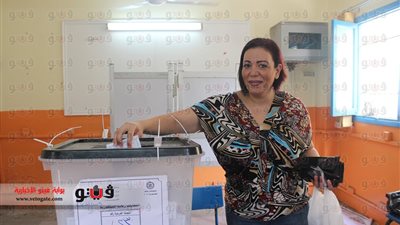 بالصور.. شباب يتوافدون على لجان مصر الجديدة في آخر أيام الانتخابات