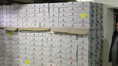 أول صور لأطنان الأدوية المهربة بعد ضبطها بميناء السخنة