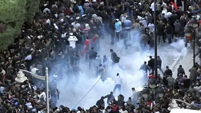 بريطانيا تطالب البحرين بضمان الحريات الأساسية للمواطنين