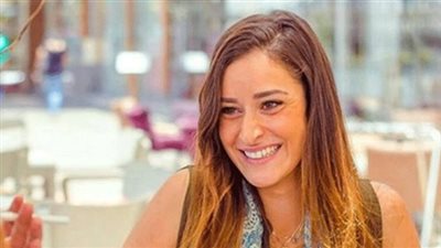 أمينة خليل تحتفل بفوز الزمالك: «إحنا الأبطال»