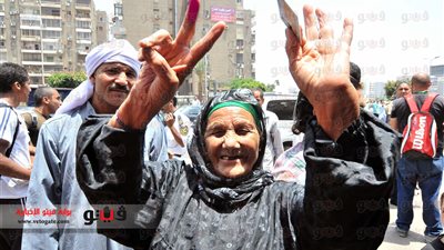 بالصور.. انتظام سير العملية الانتخابية بلجان الجامعة العمالية