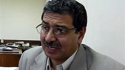 بلاغ يطالب بمنع الولي من السفر ومحاكمته بتهمة الخيانة العظمى