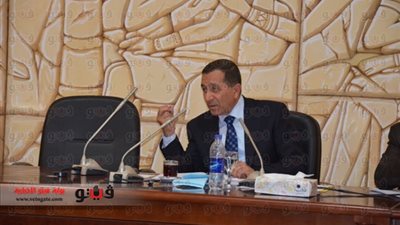 بحث إمكانية إنشاء مصنعين لتدوير القمامة بالبحيرة