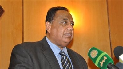 وزير خارجية السودان يتوقف بمطار القاهرة قادما من سويسرا