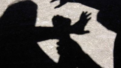 قاصر سعودية تهرب من زوجها المسن بعد يومين من الزفاف