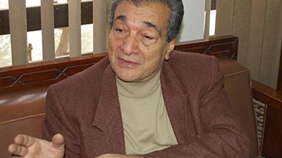 رئيس صندوق التنمية ناعية فاروق شوشة: فقدنا أسطورة الشعر