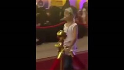 بالفيديو.. رقص شباب وعرض أزياء في مهرجان يثير استياء السعوديين