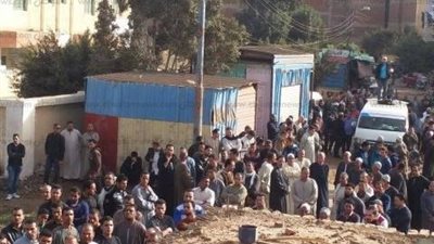 أهالي الواسطى بأسيوط ينتظرون وصول جثمان شهيد رفح