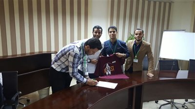 «جيولوجي البترول» بالسويس توقع أول عقد رعاية منذ أزمة النفط