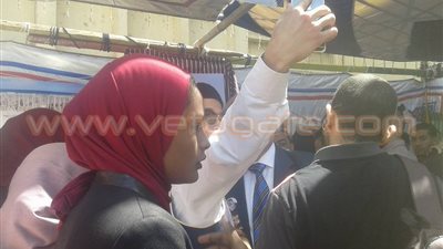 بالفيديو.. وصلة رقص لطلاب «طب قصر العيني» في احتفالية «الأجانب»