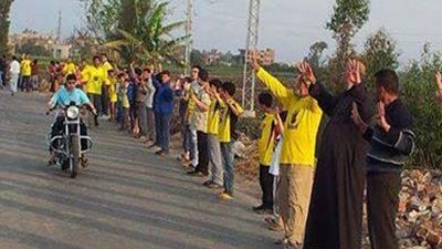 الإخوان يقطعون طريق دمنهور_الدلنجات احتجاجا على الانتخابات