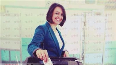 المستشارة ديانا جبران تدلي بصوتها في لجنة ميت عقبة