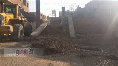 بالصور.. حملة لإزالة الإشغالات بمنطقة شبرا الخيمة