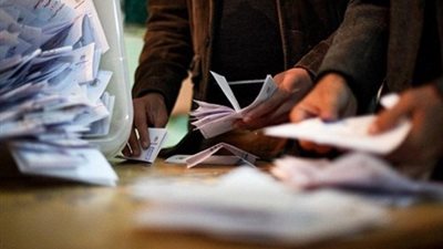 965 للسيسي مقابل 23 لصباحي بلجنة 13 في العامرية بالإسكندرية