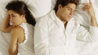 كيفية اكتشاف الرجل إصابته بمرض الضعف الجنسي بعد الزواج