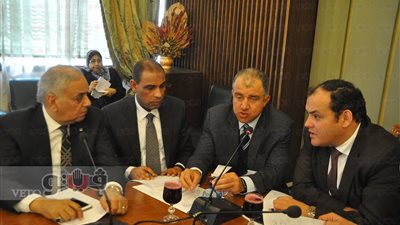 «صناعة البرلمان» تناقش معوقات هيئة التنمية