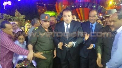 بالصور.. محافظ الفيوم يفتتح منفذا لمنتجات القوات المسلحة