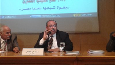 محمد عبدالظاهر يناقش مشكلات الإسكندرية مع الشباب