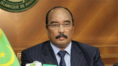 رئيس موريتانيا يصل مطار القاهرة استعدادًا للقاء «السيسي»