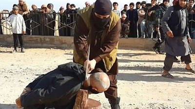 داعش يقتل عائلة مسئول محلي عراقي في هجوم بشحنات ناسفة