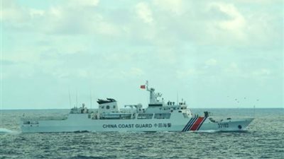 اليابان تستدعي سفير بكين بسبب توغلات السفن الصينية