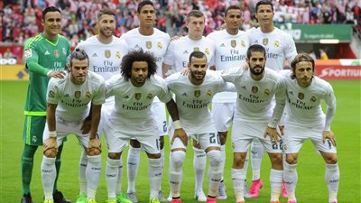 ريـال مدريد يتسلح برونالدو وبيل.. وميسي يقود هجوم برشلونة