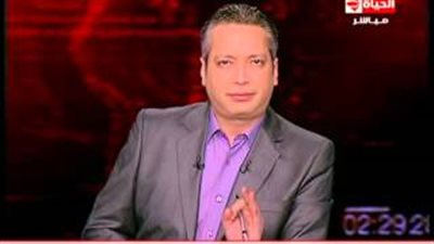 تامر أمين لأمريكا: «اللي بيته من إزار ما يحدفش الناس بالطوب»