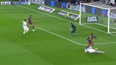 بعد 30 دقيقة.. تعادل سلبي بين برشلونة والريـال