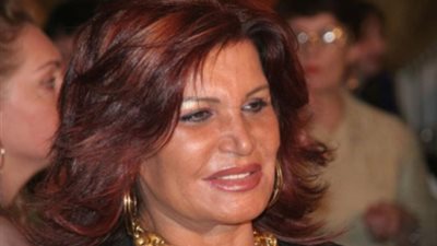 نجوى فؤاد: «تجوزت 5 مرات رسمى وواحدة عرفى غير الفرط»