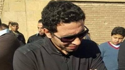 أبو تريكة يتلقى عزاء والده في فندق ويندام بـ«قطر»