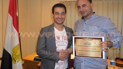 «الفنون الشعبية» يكرم رجال الأمن لأمانتهم ورد 48 ألف جنيه لأصحابها‎