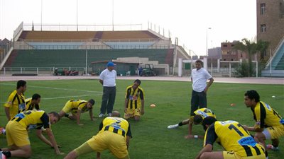 المقاولون يواجه التل الكبير استعدادًا للدورى