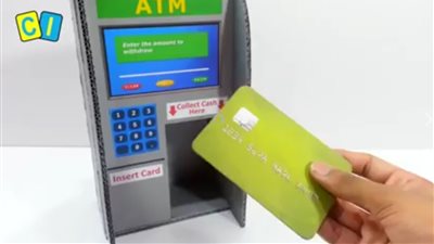 بالفيديو.. أسهل طريقة لصنع ماكينة صراف آلي للأطفال