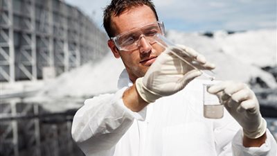 دراسة حديثة: 6 ملايين أمريكي يشربون مياها ملوثة تسبب السرطان