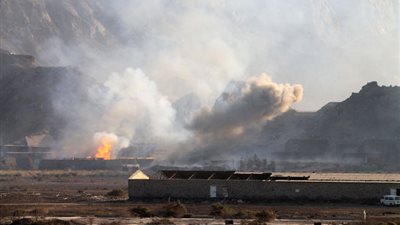 مقتل قائد محور الحديدة في غارة جوية للتحالف باليمن
