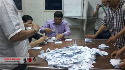 456.121 للسيسي مقابل 22.710 لحمدين بلجان أسيوط