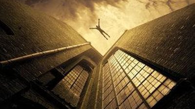 إصابة شخصين إثر انهيار جزئى لعقارين بالإسكندرية